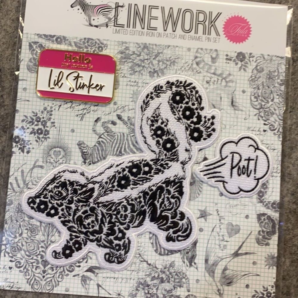 Tula Pink Linework "Skunk Patch & Lil Stinker Pin"
